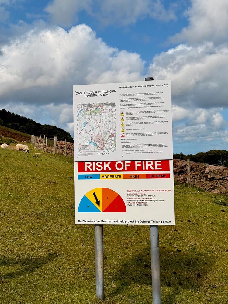 Sign showing current fire risk in the Pentland Hills