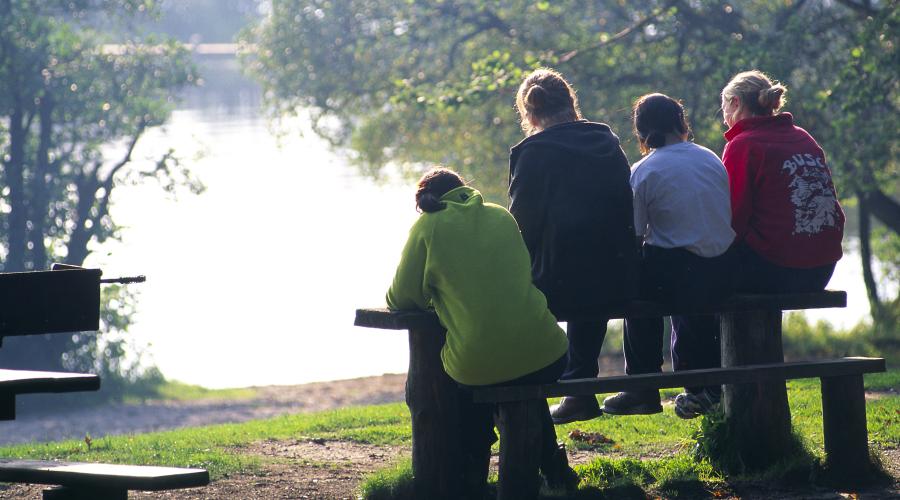 Young people talking and sittign on a bench along the shores of Loch Lomond. ©Lorne Gill/SNH. For information on reproduction rights contact the Scottish Natural Heritage Image Library on Tel. 01738 444177 or www.nature.scot Young people talking and sitting on a bench along the shores of Loch Lomond. ©Lorne Gill/SNH. For information on reproduction rights contact the Scottish Natural Heritage Image Library on Tel. 01738 444177 or www.nature.scot