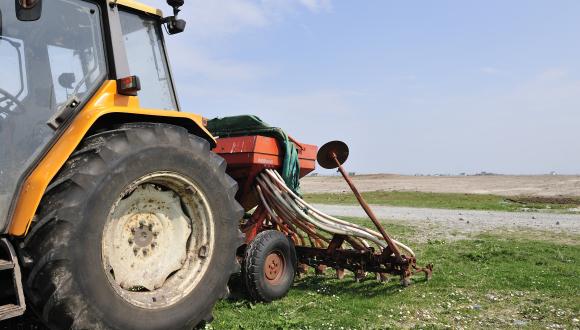 Tractor and seeder on the machair, South Uist, Western Isles Area. ©Lorne Gill/SNH. For information on reproduction rights contact the Scottish Natural Heritage Image Library on Tel. 01738 444177 or www.nature.scot Thumbnail